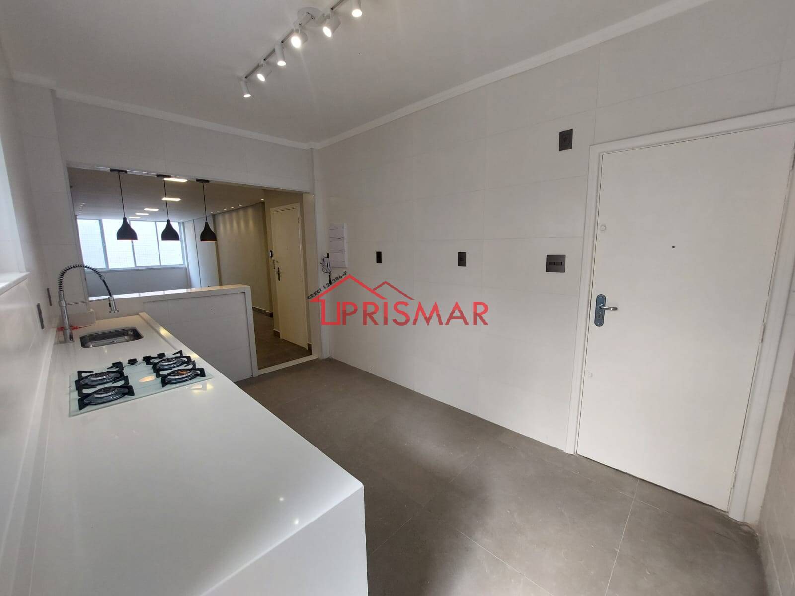 Apartamento à venda com 2 quartos, 85m² - Foto 4