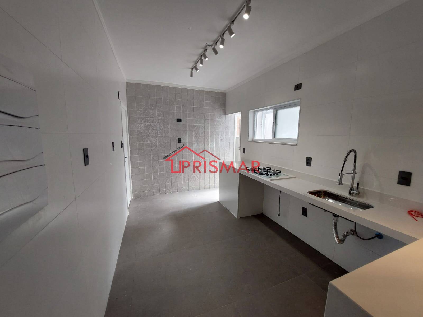 Apartamento à venda com 2 quartos, 85m² - Foto 7