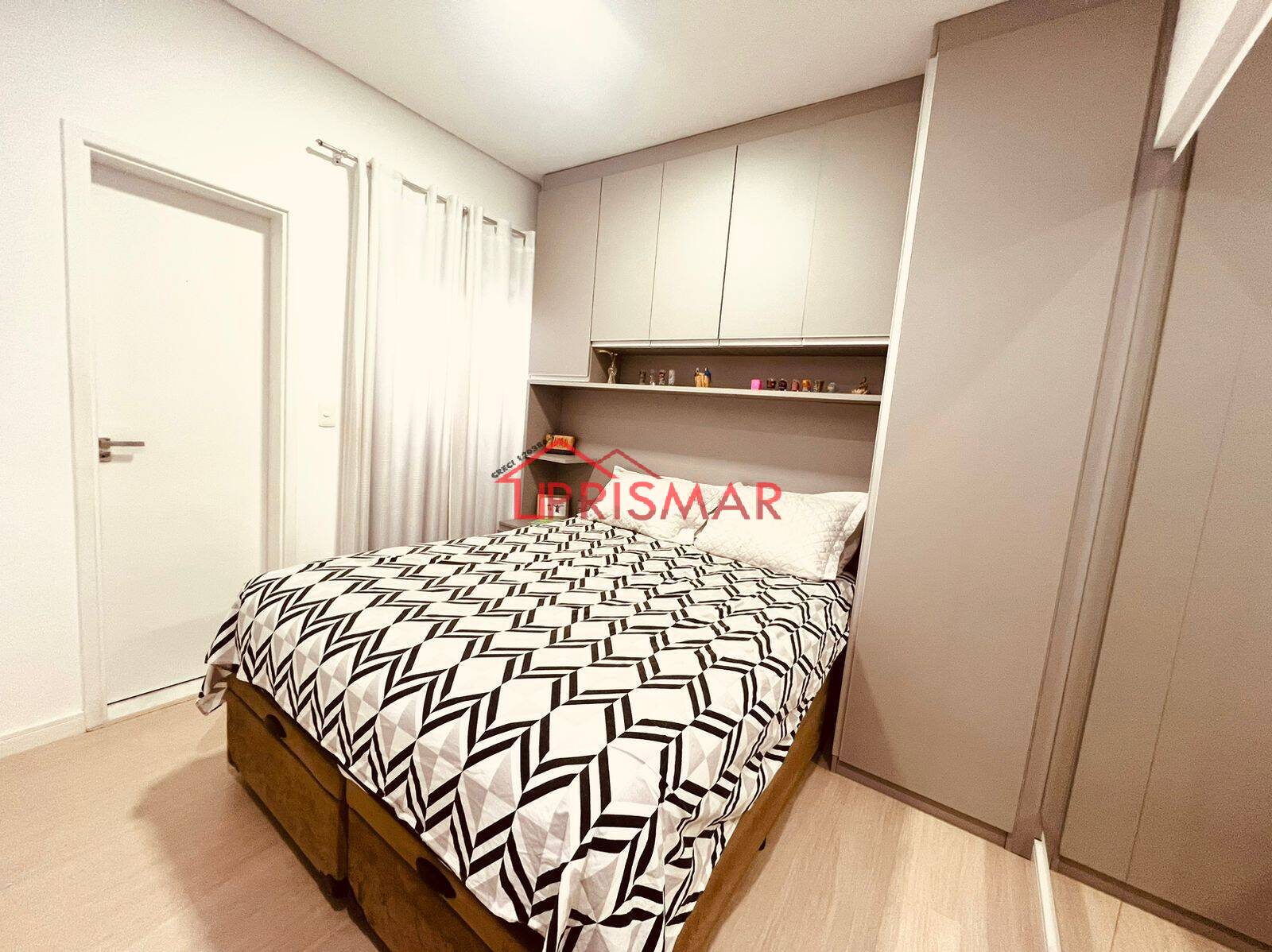 Apartamento à venda com 3 quartos, 82m² - Foto 13