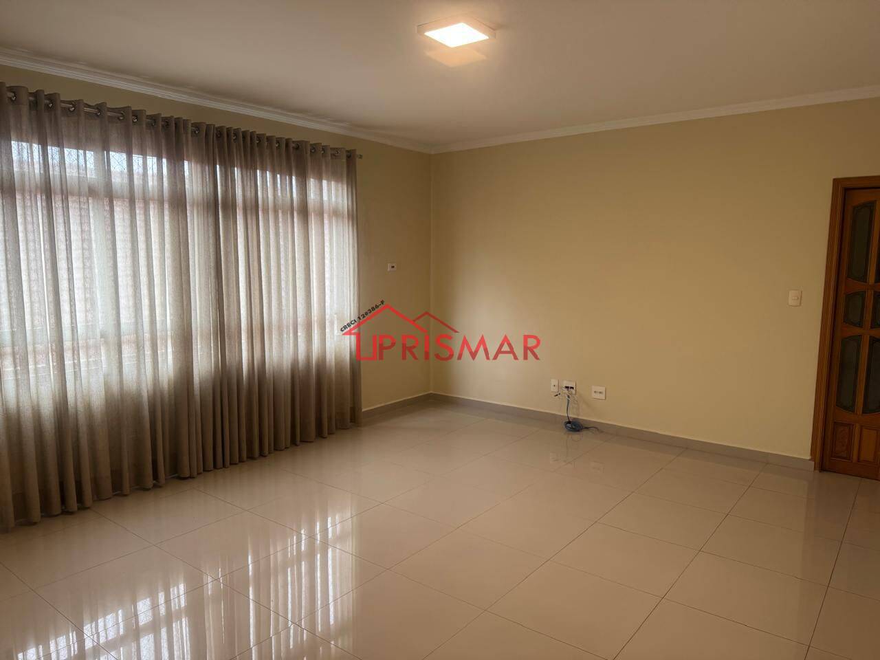 Apartamento à venda e aluguel com 3 quartos, 114m² - Foto 1